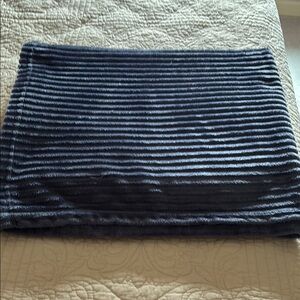 Soft ribbed navy throw 37” x 66”